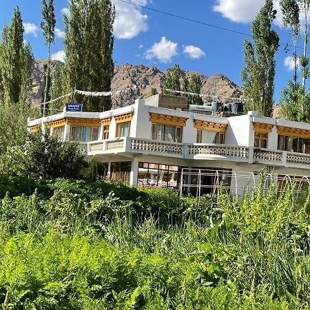 Hinjuma Guest House Leh Buitenkant foto