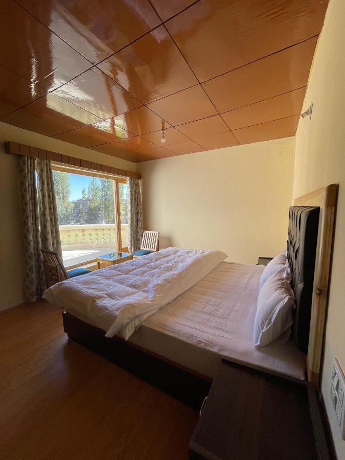 Hinjuma Guest House Leh Buitenkant foto